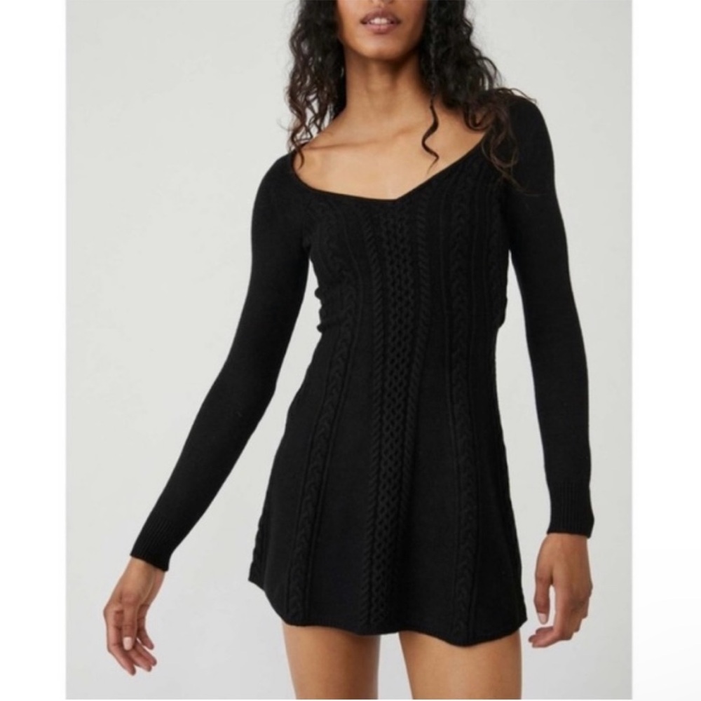 Elegant Black Knit Dress